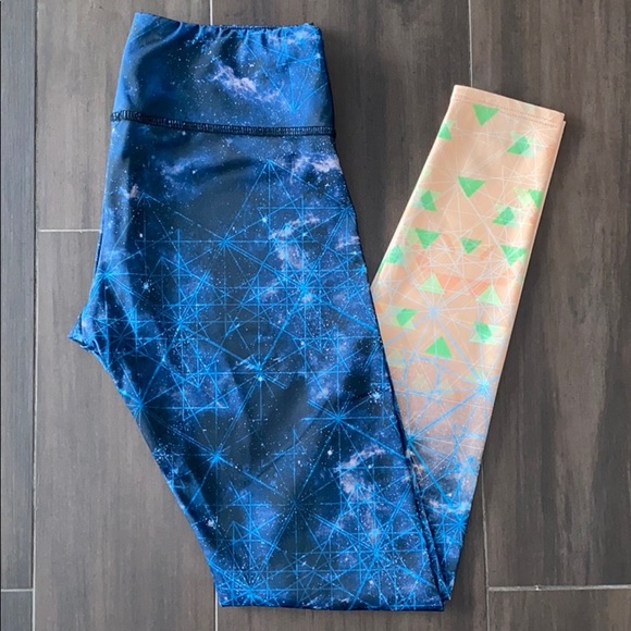 Onzie Outer-space Geometric Leggings - Picture 1 of 5